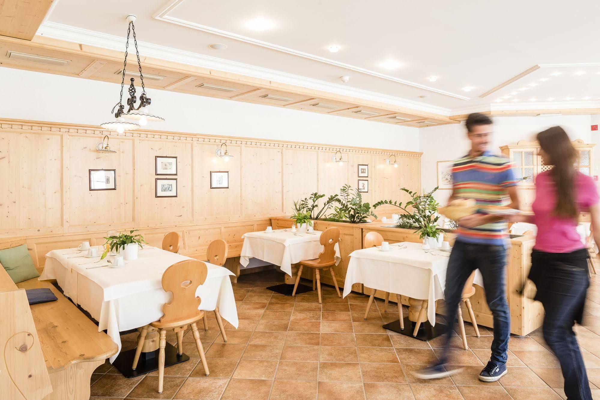 Hotel Vinschgerhof Silandro Exteriér fotografie