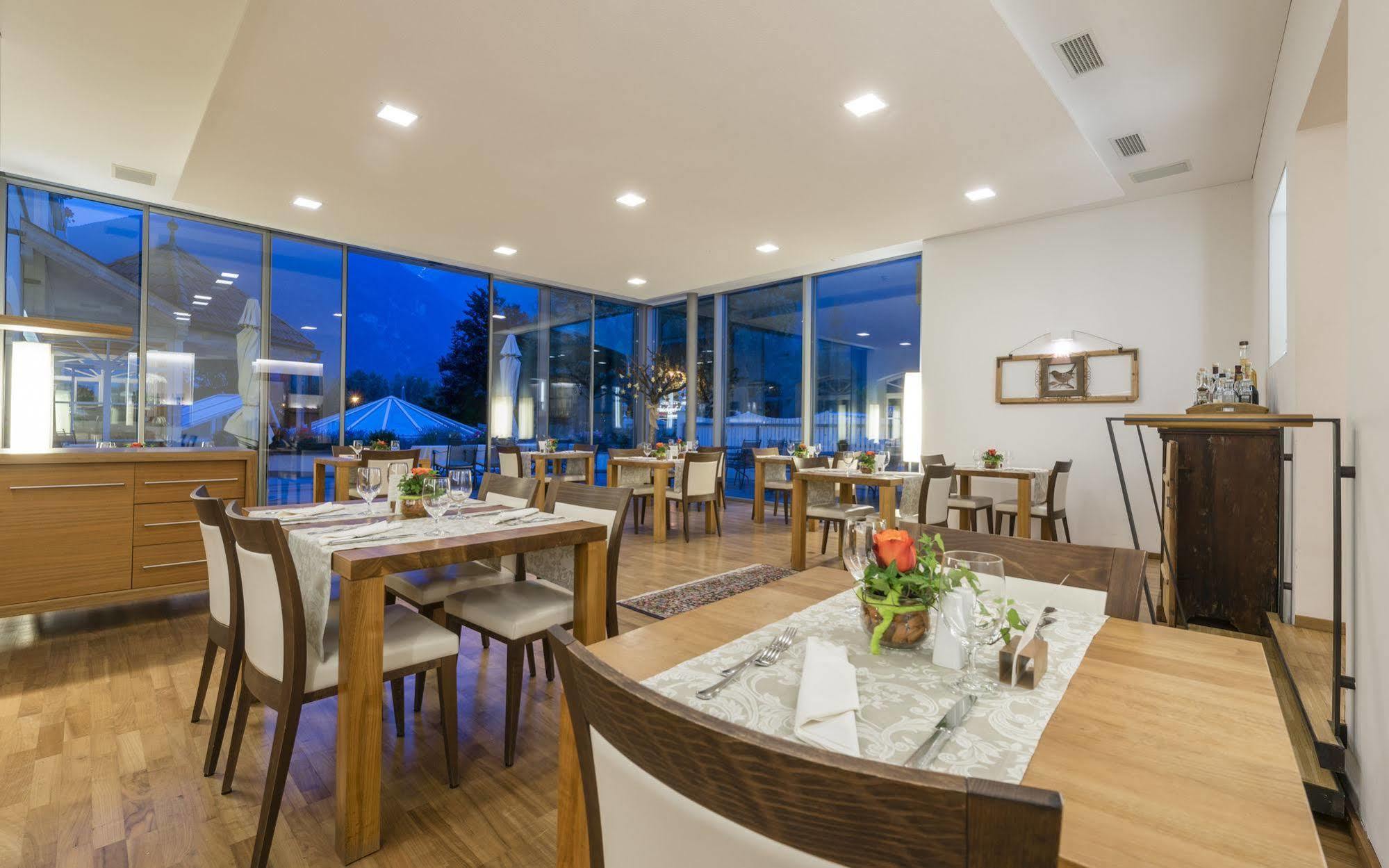 Hotel Vinschgerhof Silandro Exteriér fotografie